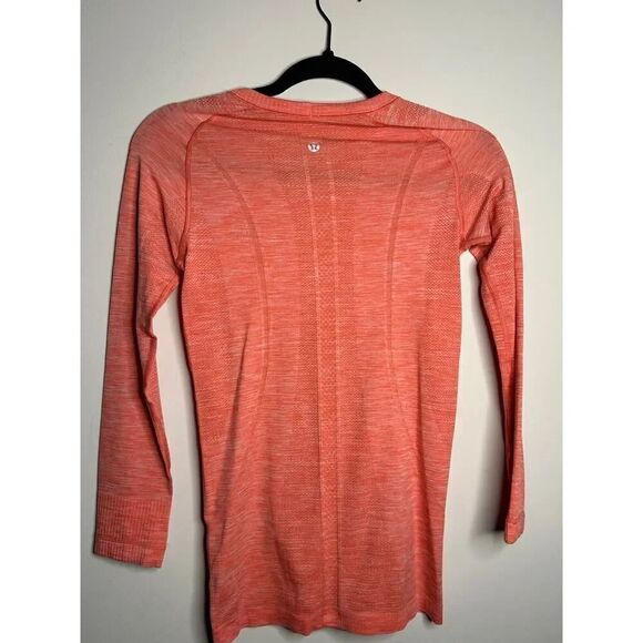 Lululemon Swiftly Tech - Picture 2 of 3